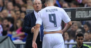 6d51147a2a 310x165 - Benzema bất mãn với Benitez khi bị rút khỏi sân